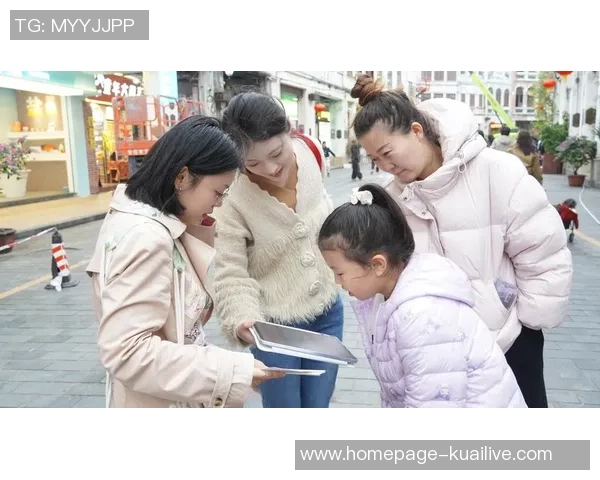 李泓澎的成长之路与未来展望：从学术研究到社会实践的全面探索